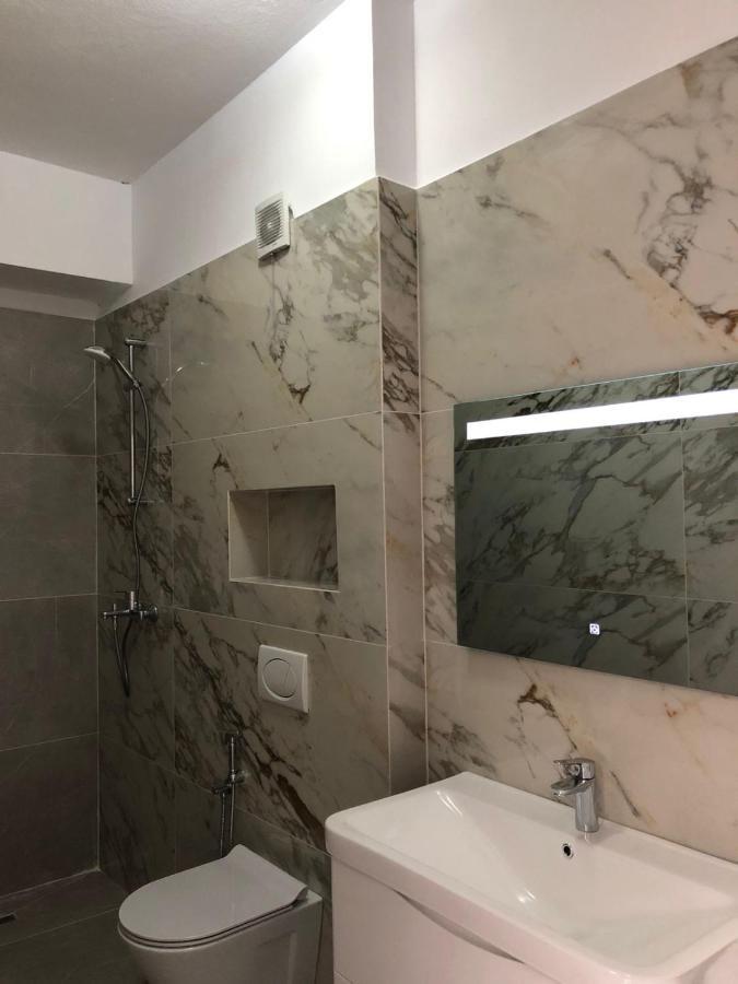 Vila 15 Bougainville Sarandë 외부 사진