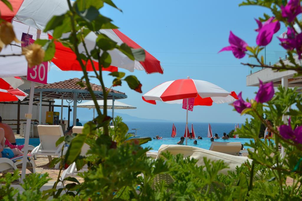Vila 15 Bougainville Sarandë 외부 사진